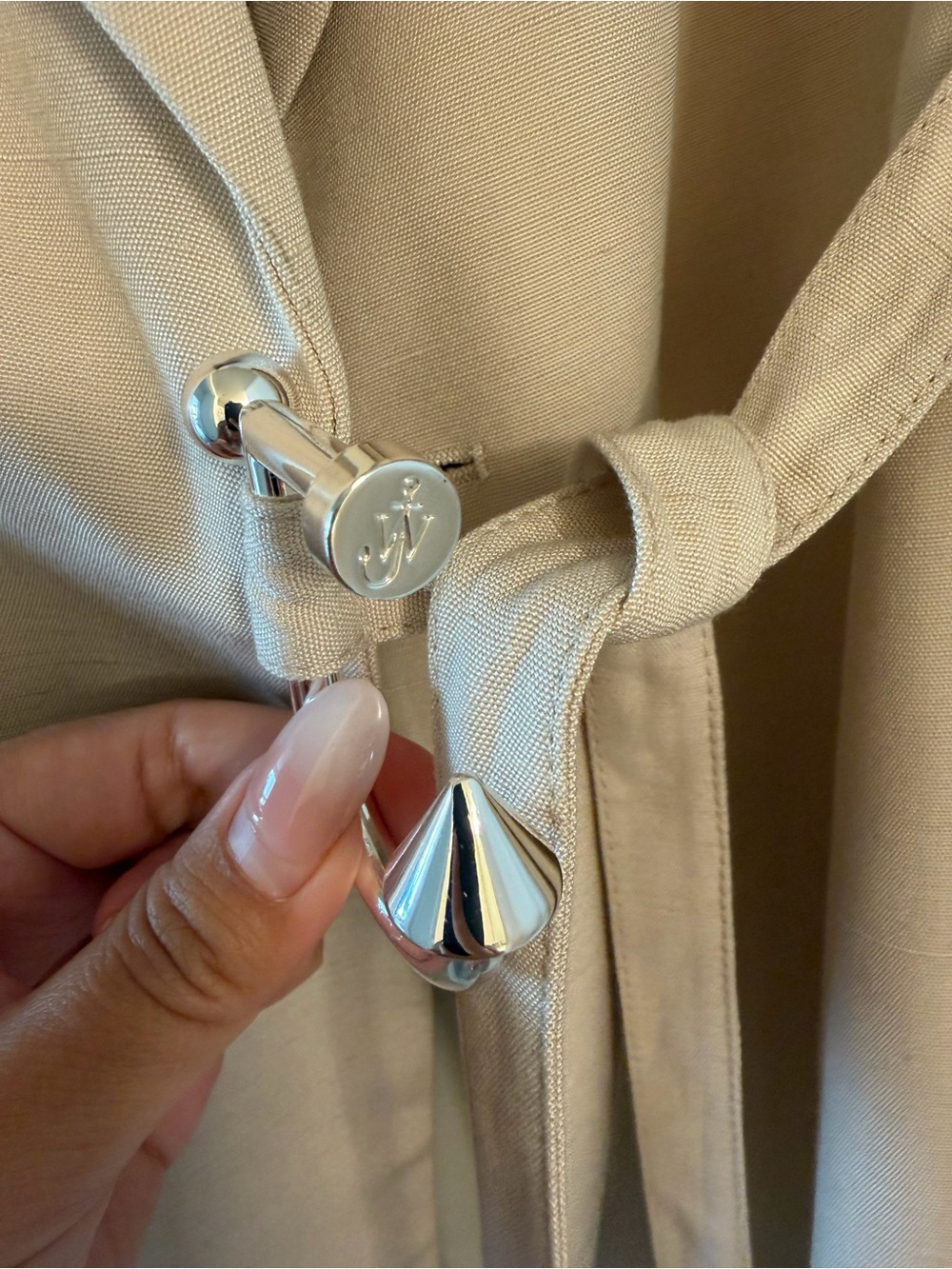 JW ANDERSON Cream Tie-Waist Blazer - Picture 4 of 7